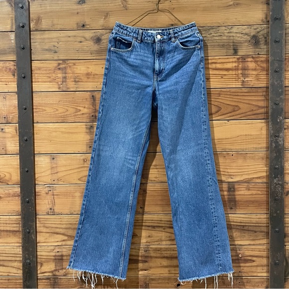 Zara- SZ 4 Wide Leg Jeans - Picture 2 of 9